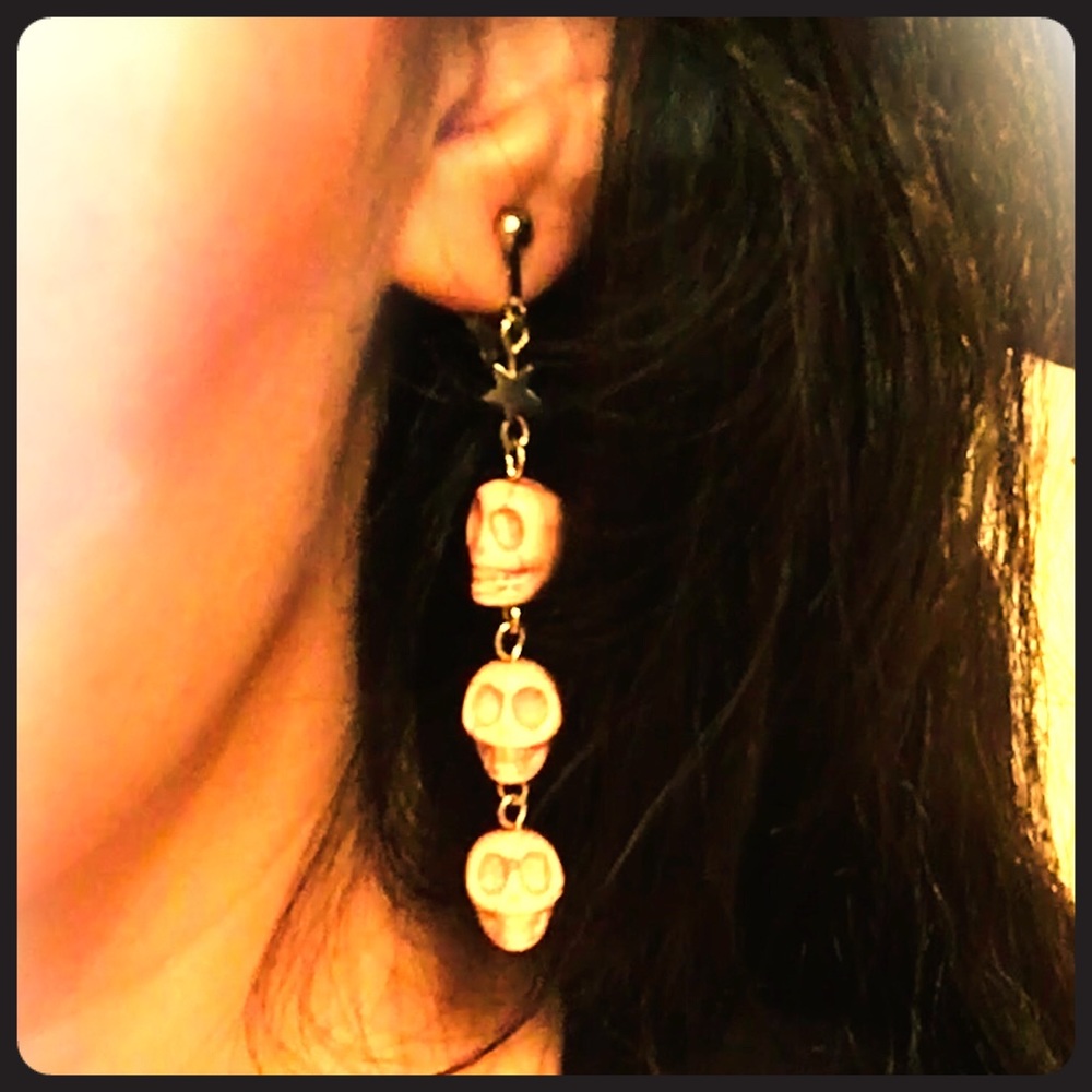 Handmade pink 3 skull earrings HALLOWEEN 👻 💀 🎃!